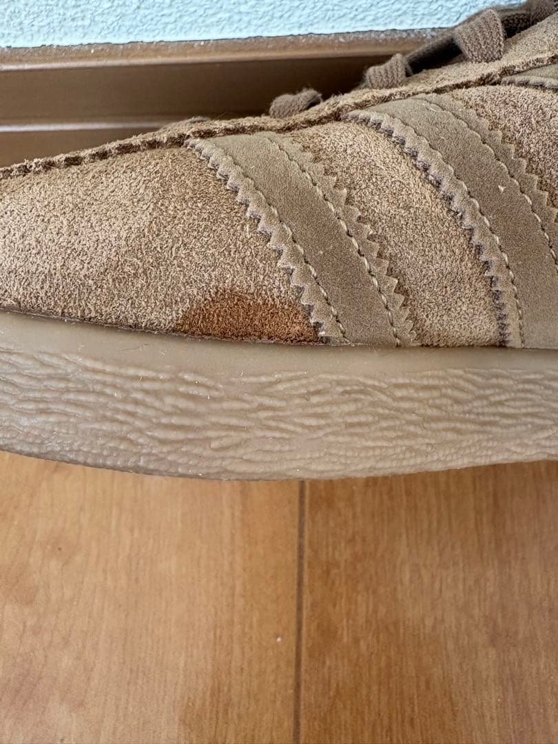 タバコ Tobacco / アディダスオリジナルス