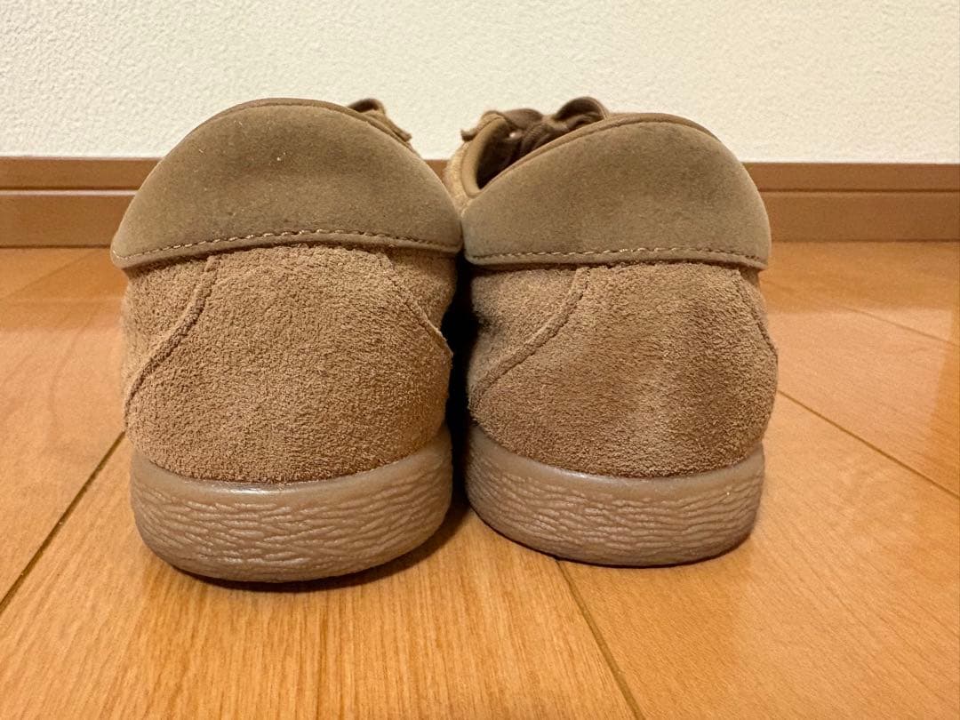 タバコ Tobacco / アディダスオリジナルス