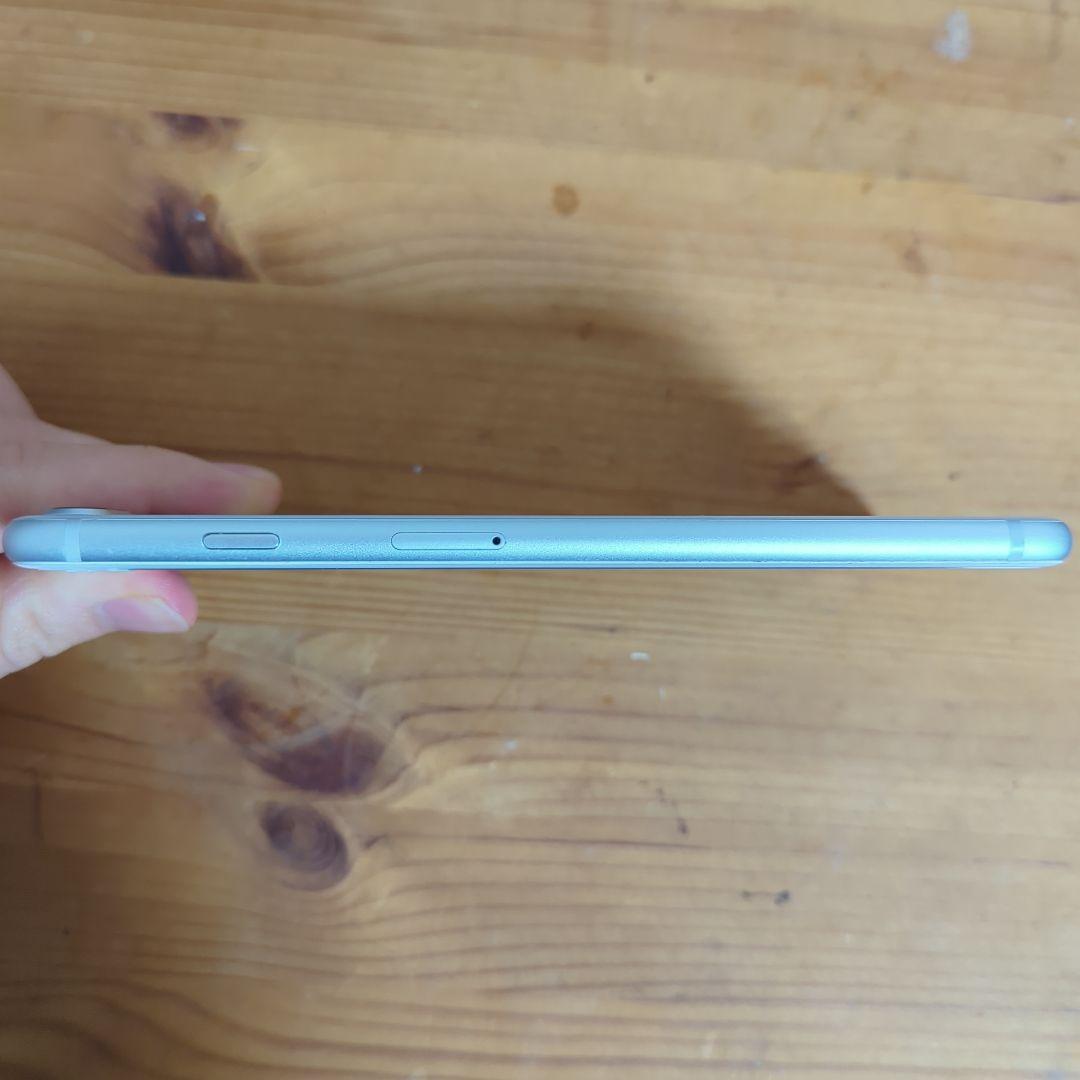 iPhone8 plus 64GB SIMフリー シルバー 本体 A1898