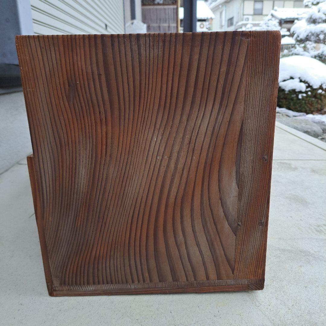 昭和レトロ　昭和の空気感が漂う収納家具の出品！