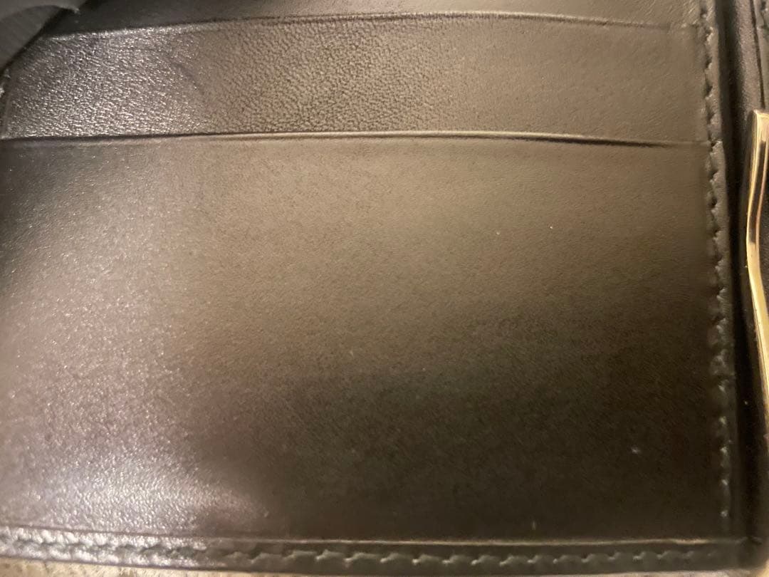 GUCCI 二つ折りマネークリップ財布