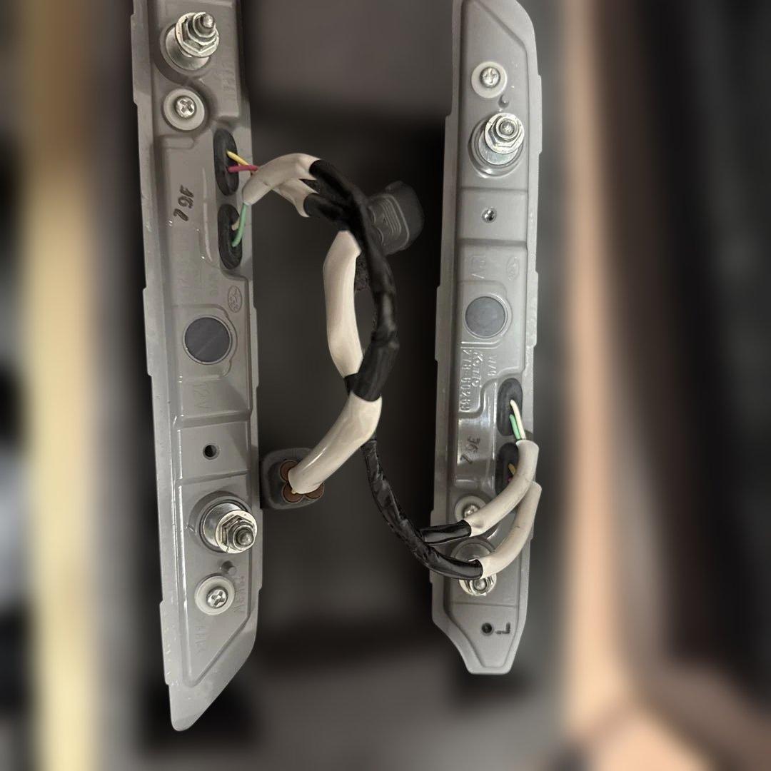 レヴォーグ　純正LEDアクセサリーライナー　セット