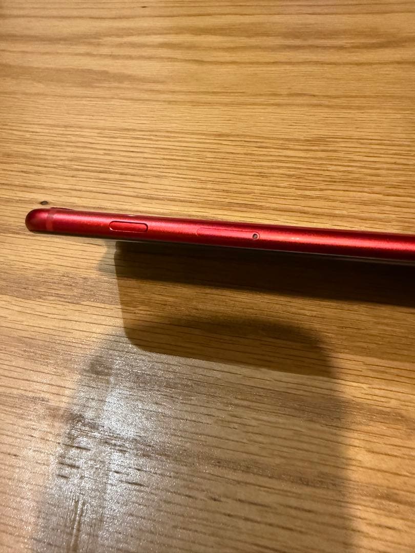 iPhone SE 第二世代　レッド　バッテリー100%（非正規バッテリー）