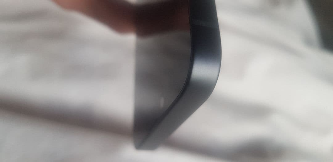 Apple iPhone 16e 128G ブラック nanoSIM+eSIM