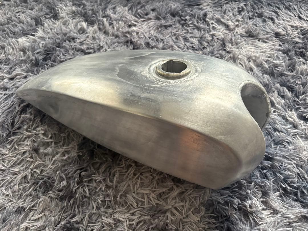 WM ロードトラッカーアルミタンク　グラストラッカー　TW