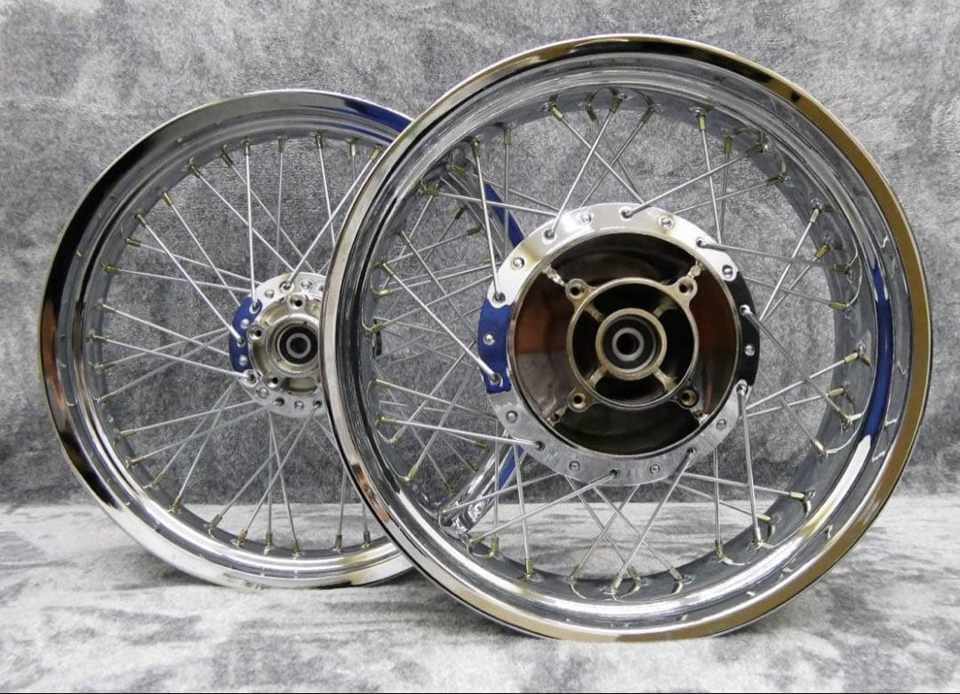 ゼファー４００スポークホイール 前後18インチ