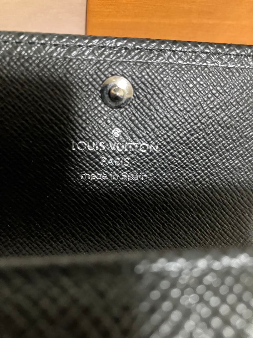 ルイヴィトン タイガ ミュルティクレ 6 6連 キーケース