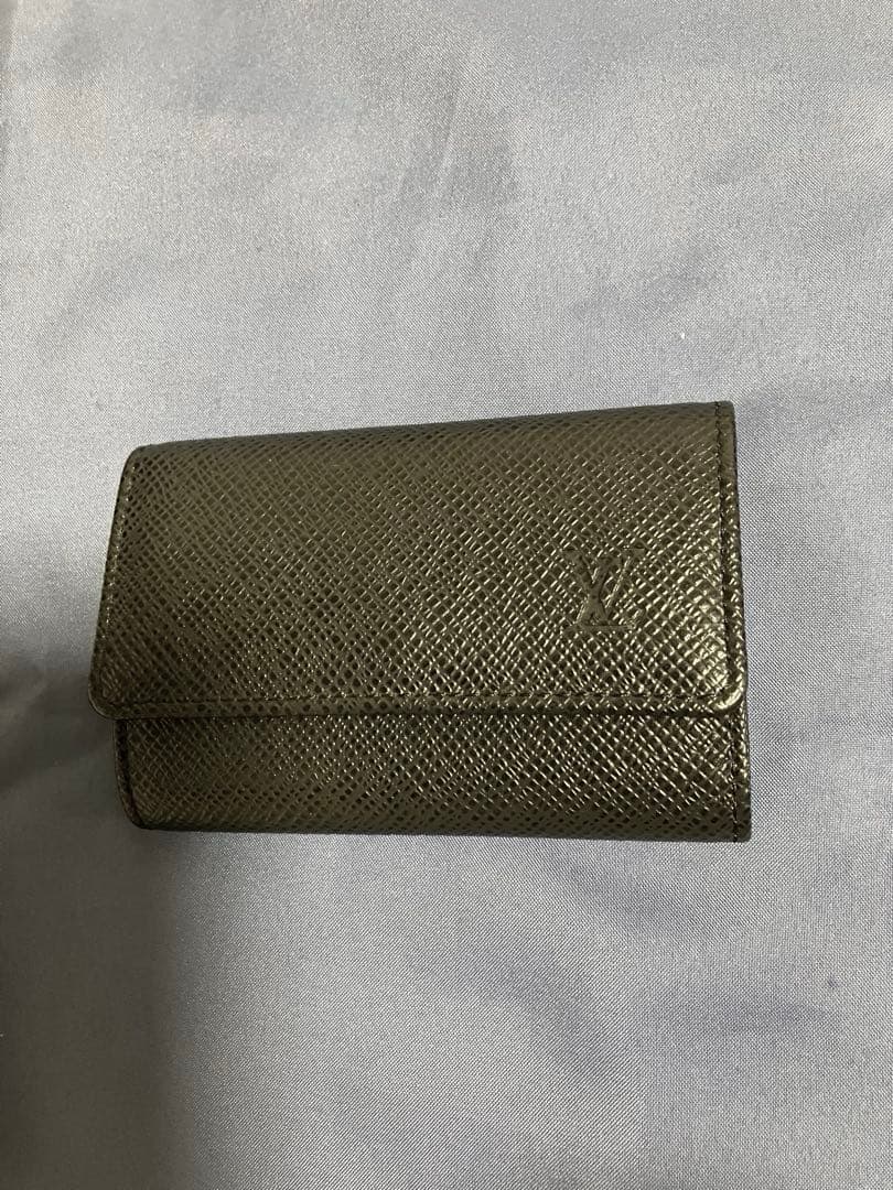 ルイヴィトン タイガ ミュルティクレ 6 6連 キーケース