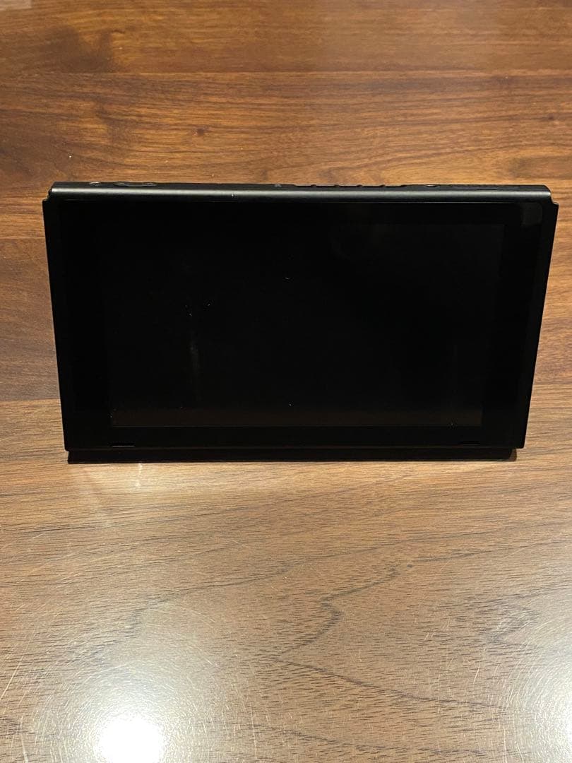 極美品　Nintendo Switch 本体 2025年製