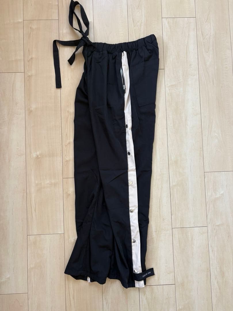 FEAR OF GOD ナイロンカーゴスナップパンツ