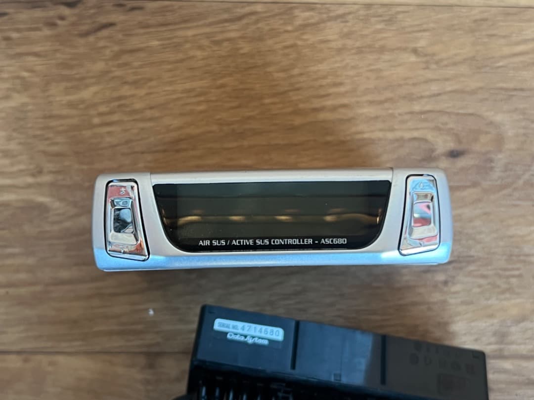 エアサスコントローラー 【ASC680】….274