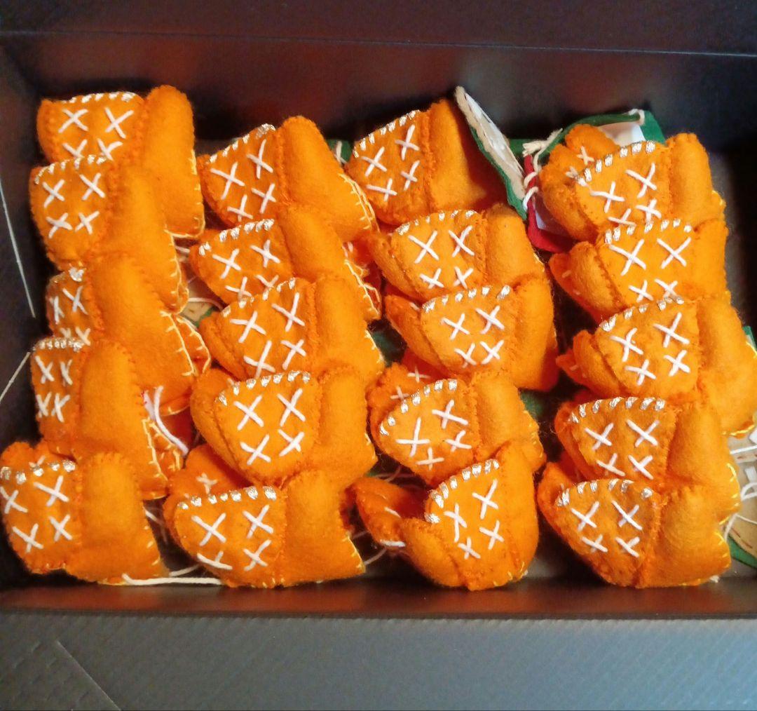 部活応援　お守り　野球部　左手グローブ　右投げ　投手用　20個おまとめ　フェルト