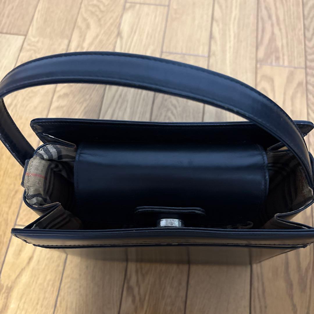 Burberry ブラック　ショルダーバッグ