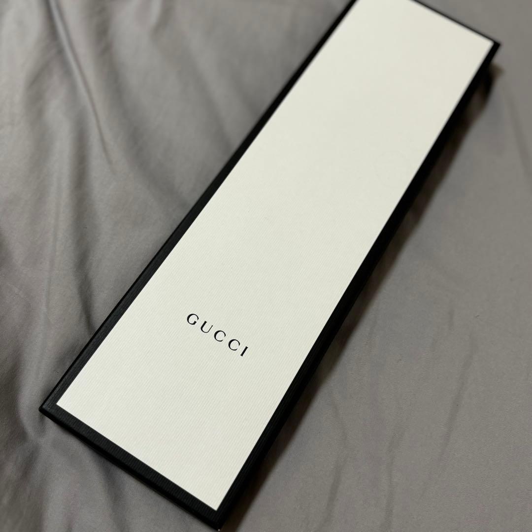 GUCCI グッチ　ネクタイ　ゴールドビーストライプ