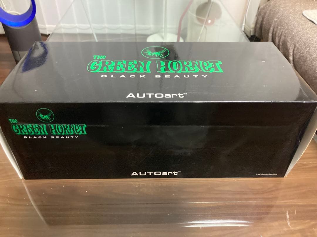 寧*ー様 1/18 AUTO art オートアート　グリーンホーネットミニカー/