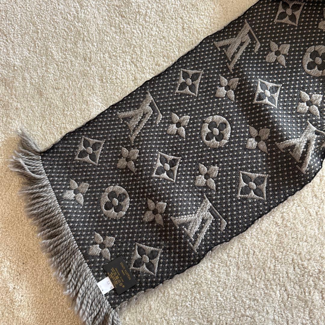 LOUIS VUITTON グレー マフラー ウール100%