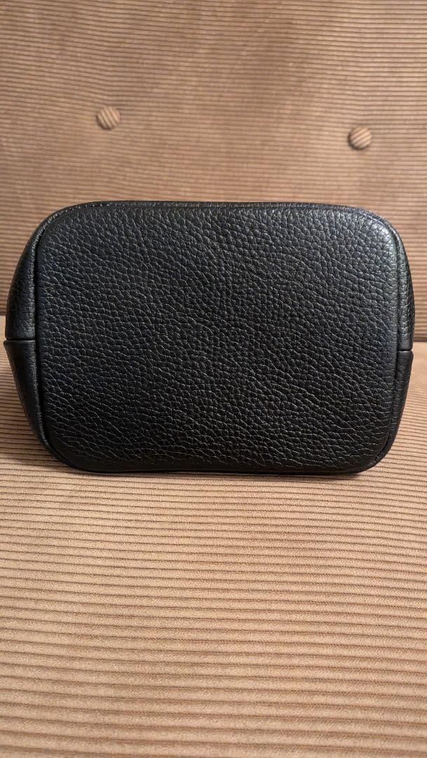 HushTug　巾着レザーバッグ