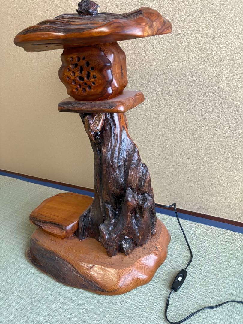 屋久杉　木製灯籠