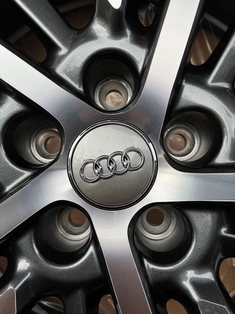 Audi 20インチ　社外アルミホイール（４本セット）