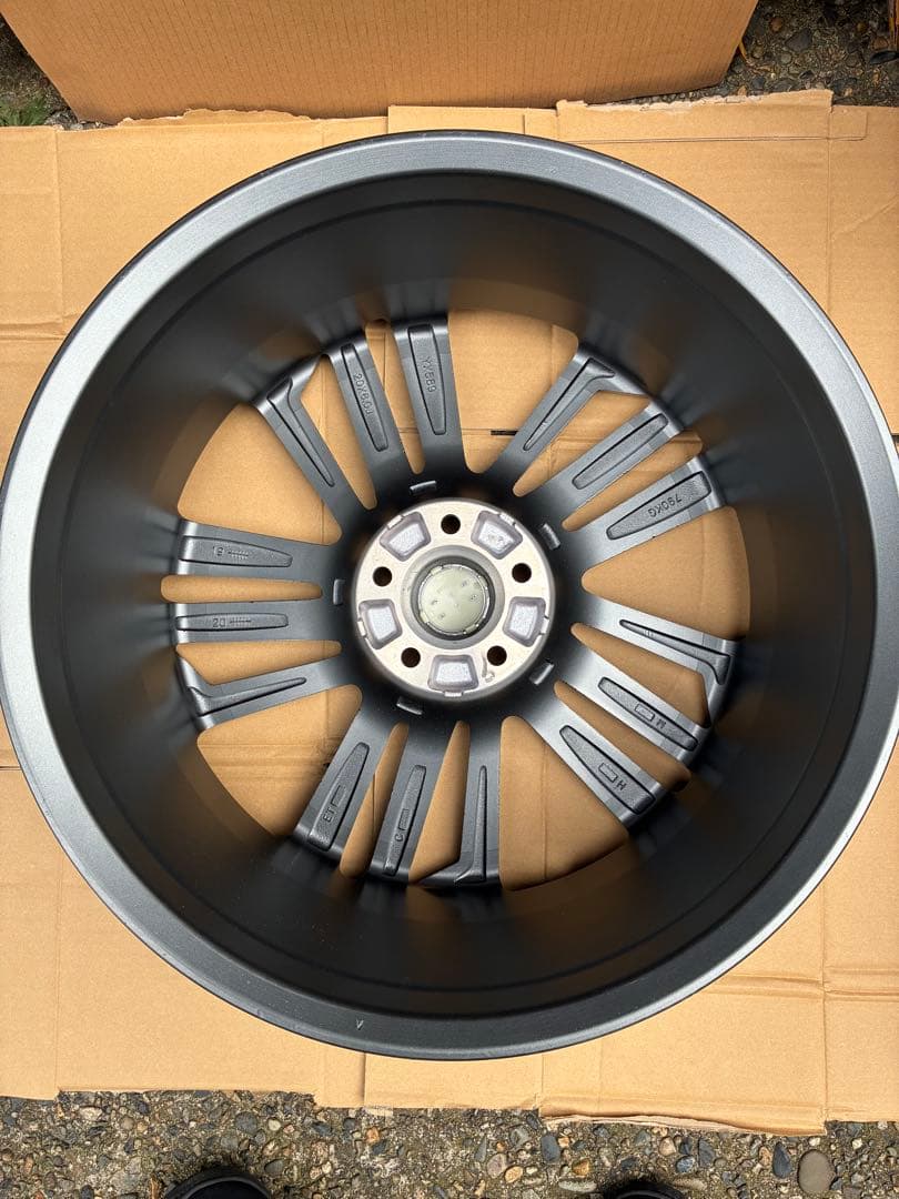 Audi 20インチ　社外アルミホイール（４本セット）