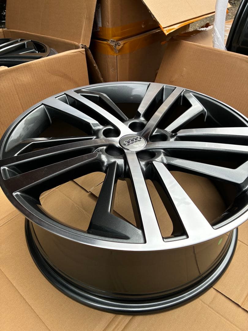 Audi 20インチ　社外アルミホイール（４本セット）