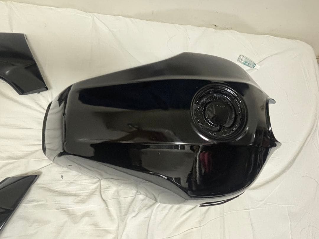 カワサキ　ZRX400 外装セット　純正新品フューエルコック、フューエルセンサー