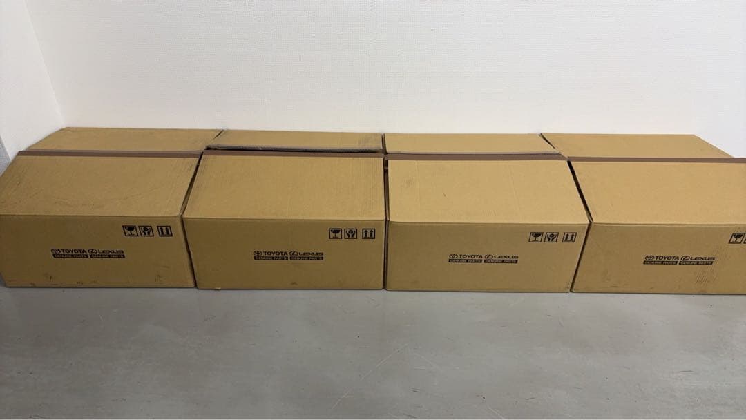 美品新車外し　26年式60プリウスナイトシェード　19インチホイール4本セット