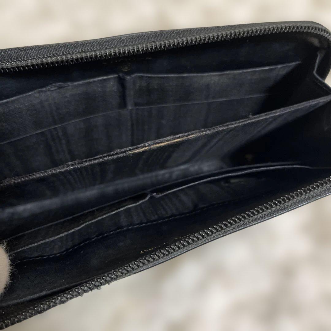 CHANEL キャビアスキン　長財布