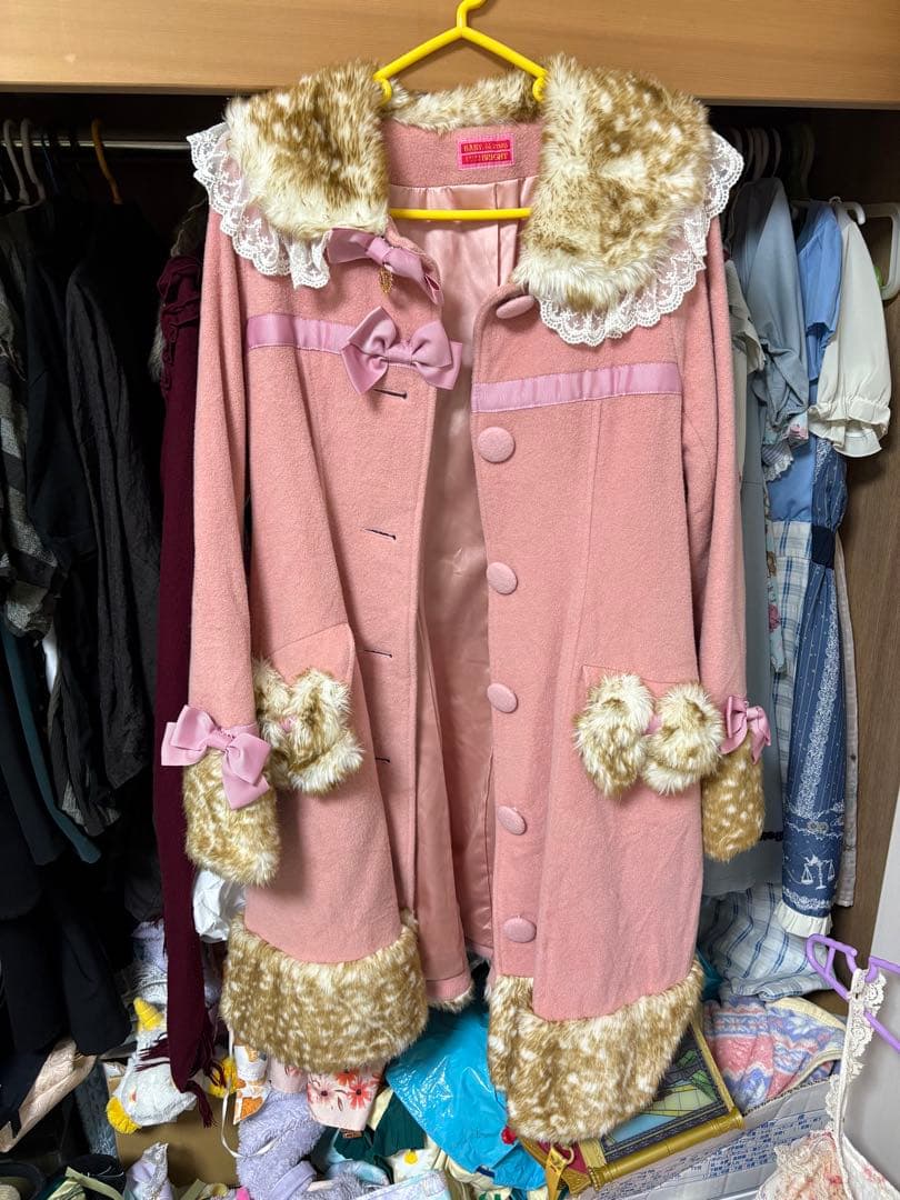 ファー付きピンクロングコート　小鹿ちゃんコート