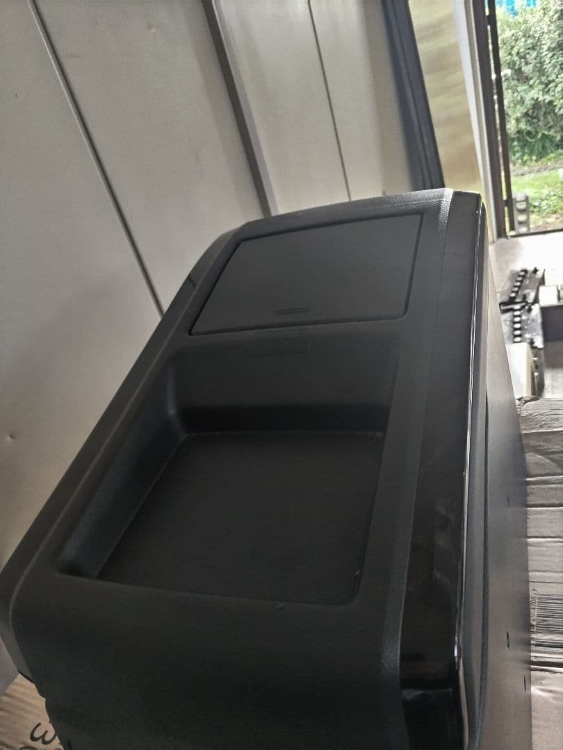 20ヴェルファイアコンソールボックス