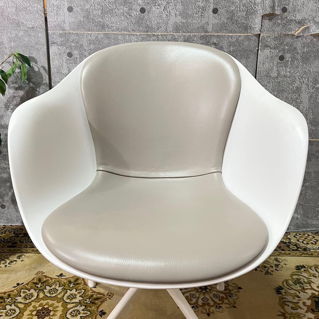 あの꧁BoConcept ボーコンセプト꧂adelaideアデレードチェア