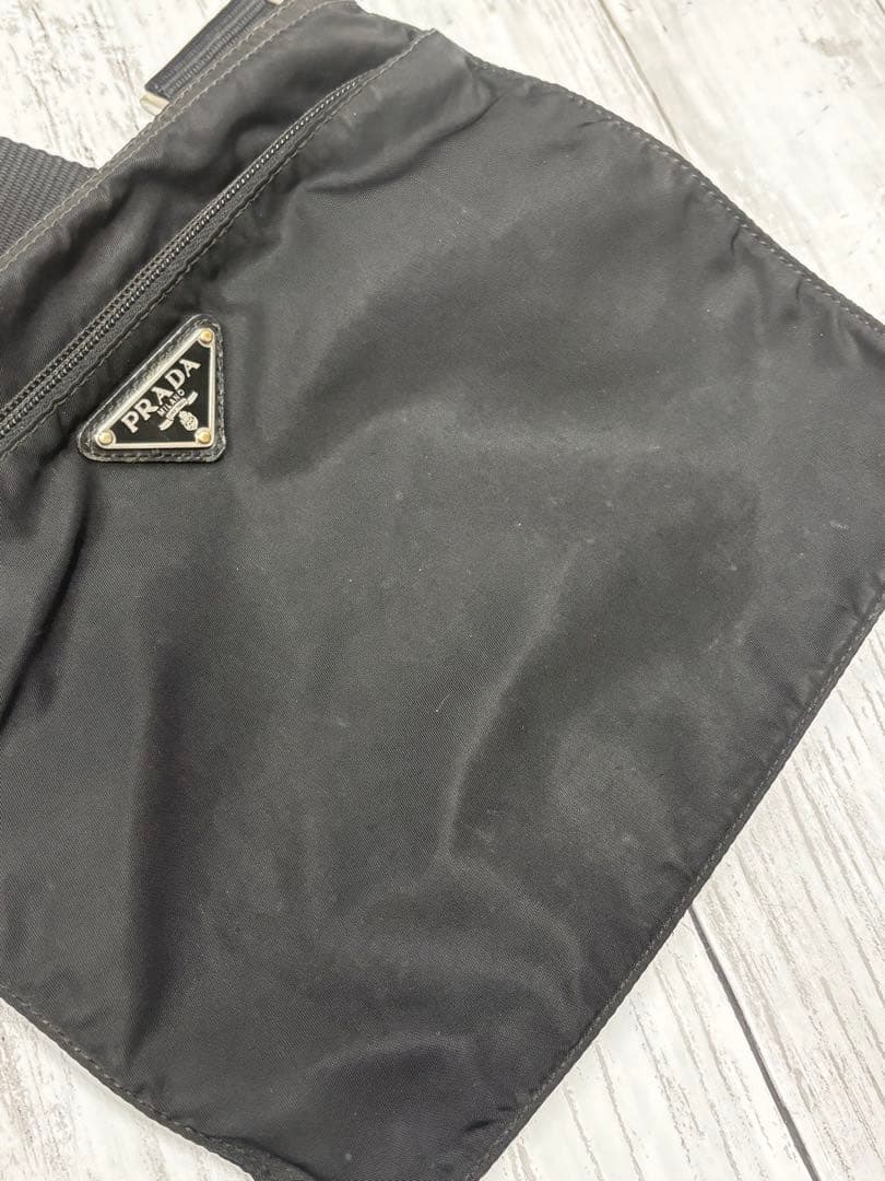 PRADA プラダ　サコッシュ　ショルダーバッグ　ナイロン　ブラック