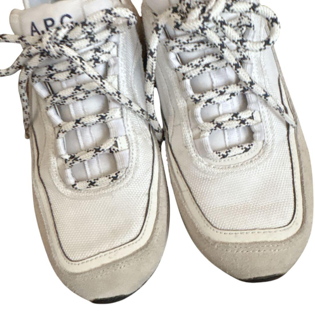 A.P.C. アーペーセー Run Around 23.5〜4㌢ スニーカー 白