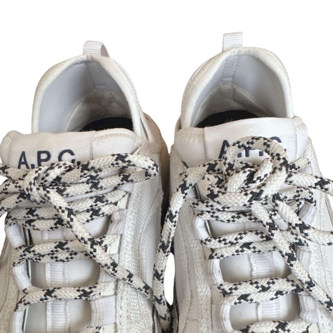A.P.C. アーペーセー Run Around 23.5〜4㌢ スニーカー 白
