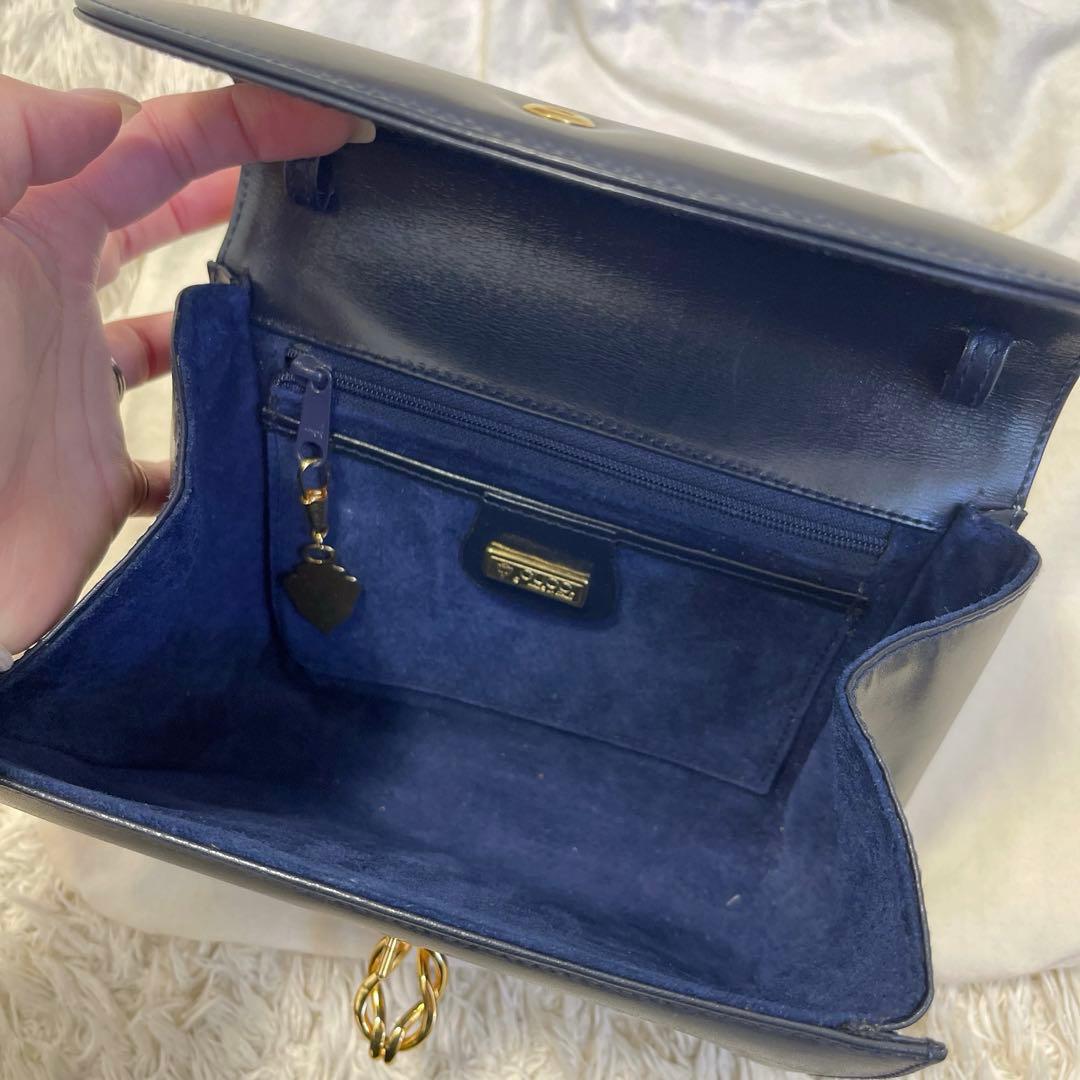 Gucci クラッチバッグ ネイビー レザー