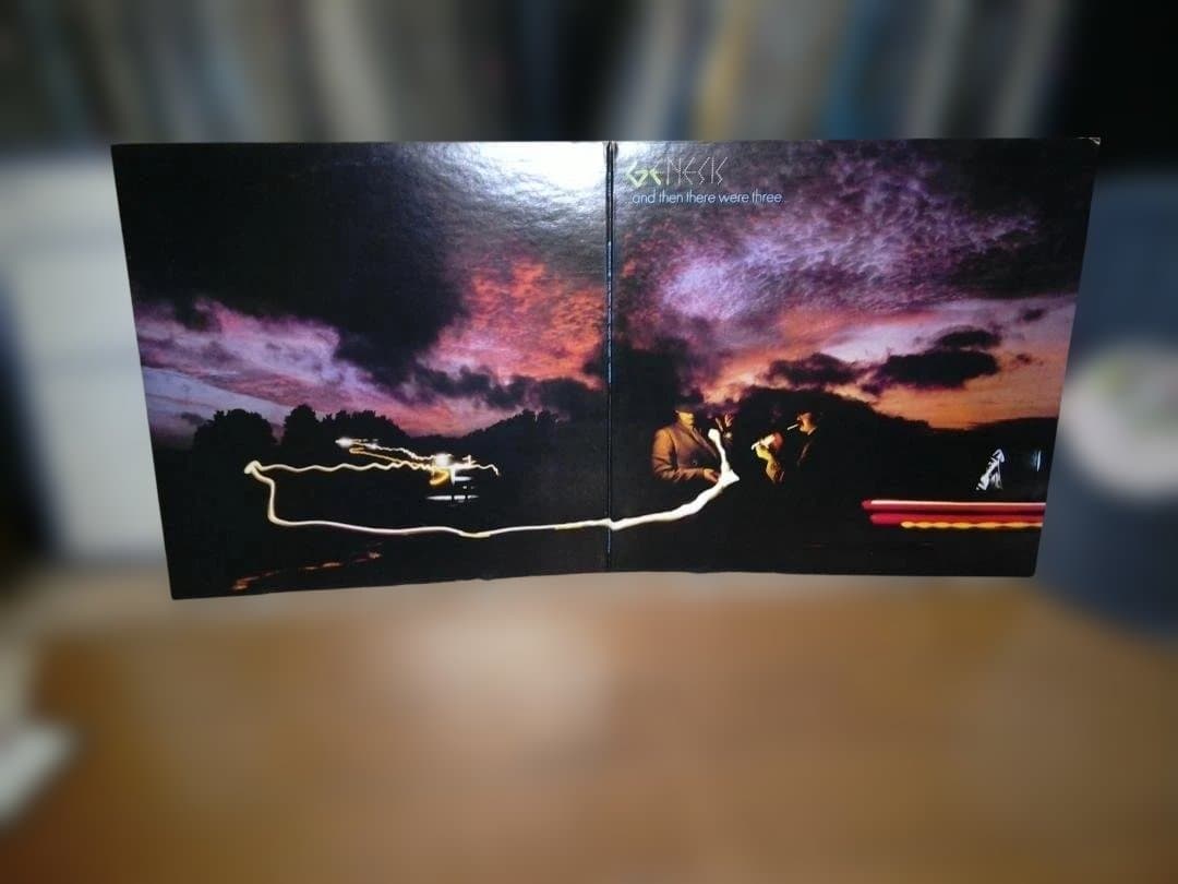 GENESIS-AND　THEN　THERE　WERE　THREE