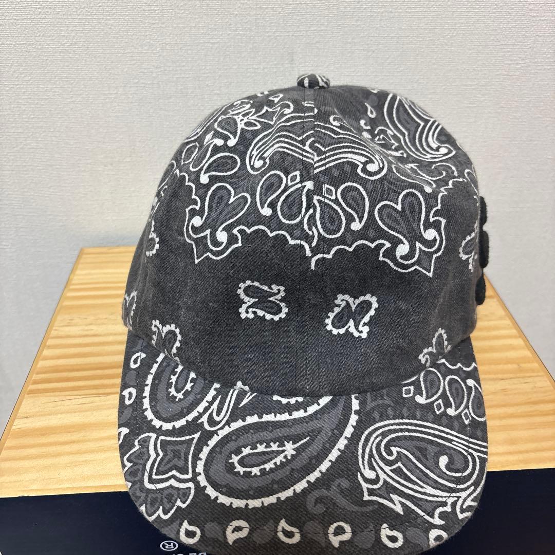 sacaiバンダナ柄 グレーキャップ Sロゴ