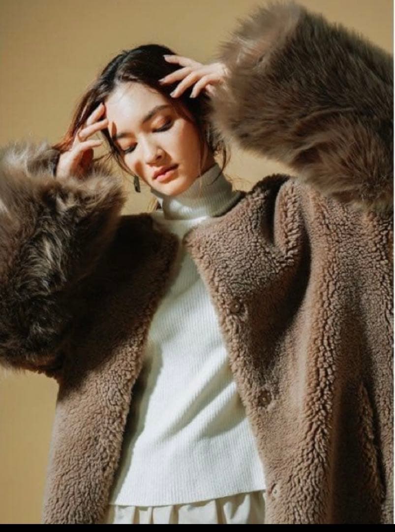 CELFORD セルフォード　袖ファー付きボアコート