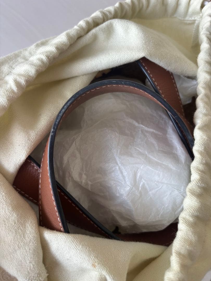 値下げ　 ロエベ　籠バッグ　スモール　タン