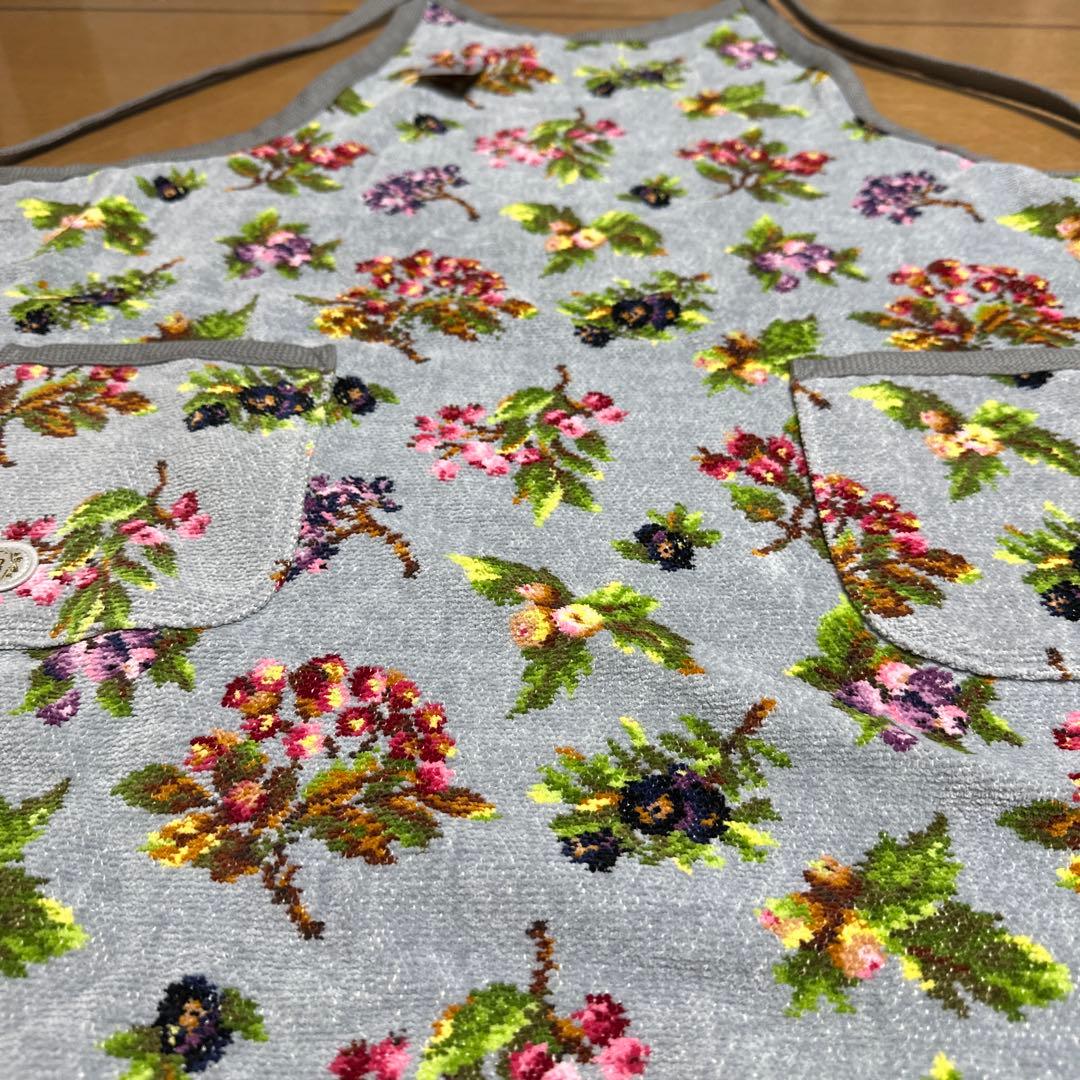 フェイラー　ノワルージュ　エプロン