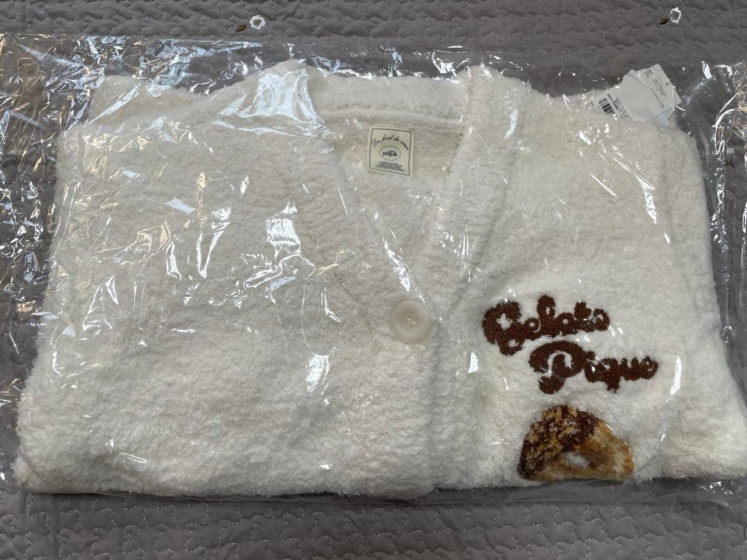 【新品タグ付き】ジェラートピケ　ドーナツジャガードカーディガン　クリーム