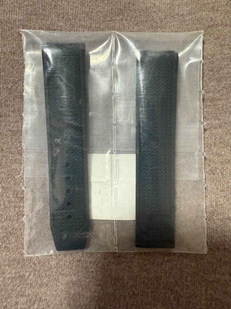 【未使用】純正　オメガ スピードマスター　ラバーベルト ラグ幅 19mm 黒