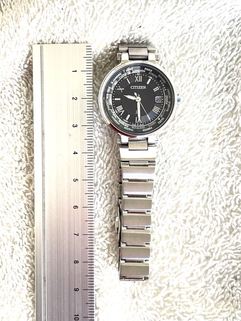 こけみ極美品❣シチズンxC　H240ブラックシルバー　電波ソーラー　稼働