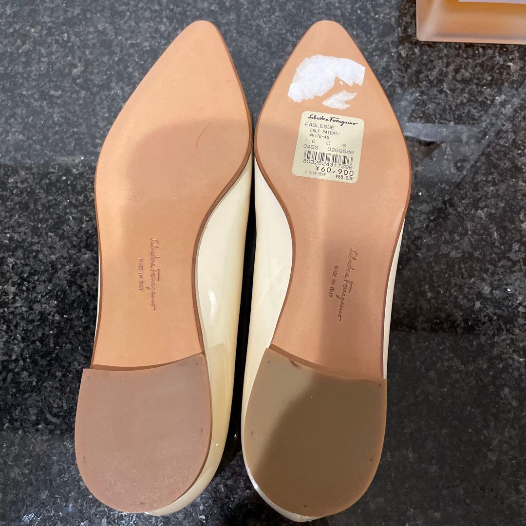 ✨未使用品✨サルヴァトーレフェラガモ　ヴァラ　バレリーナシューズ