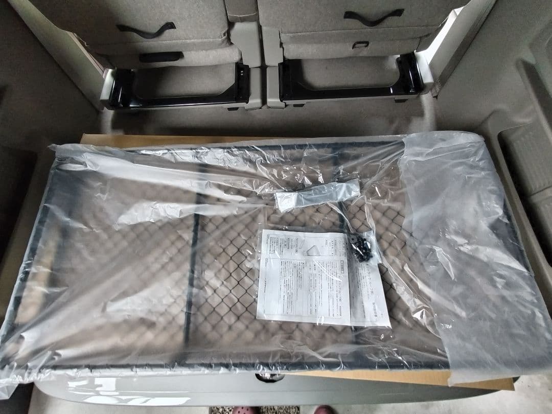 新品です。 エブリイ ネットラック(ルーフ用)　DA17用