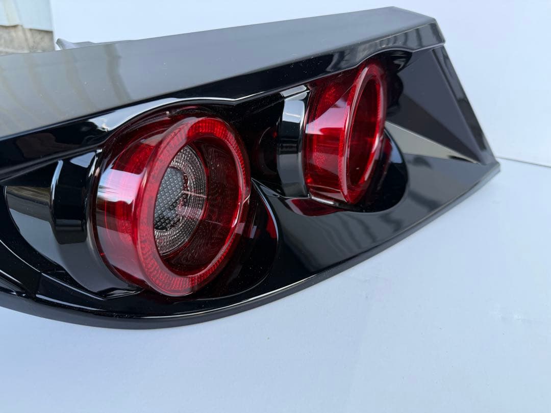 新品未使用☆GR86 / BRZ / ZN8 ZD8丸型4灯LEDテールランプ