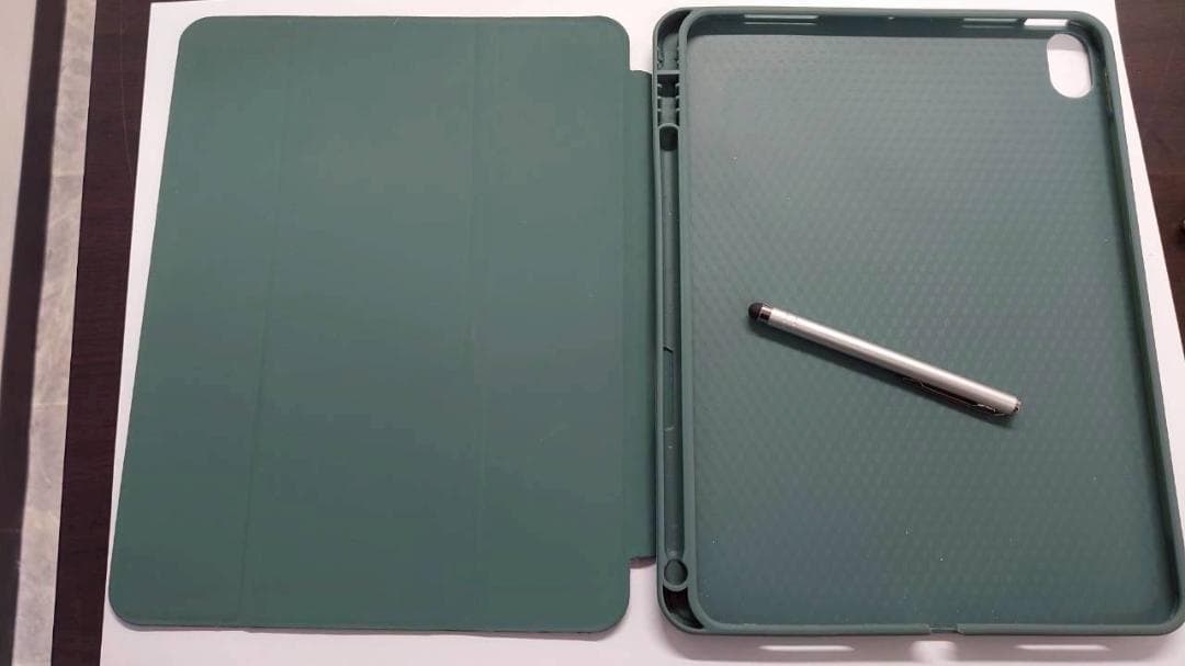 j*r様 iPad Air 第5世代 M1チップ 64GB Wi-Fiモデル A