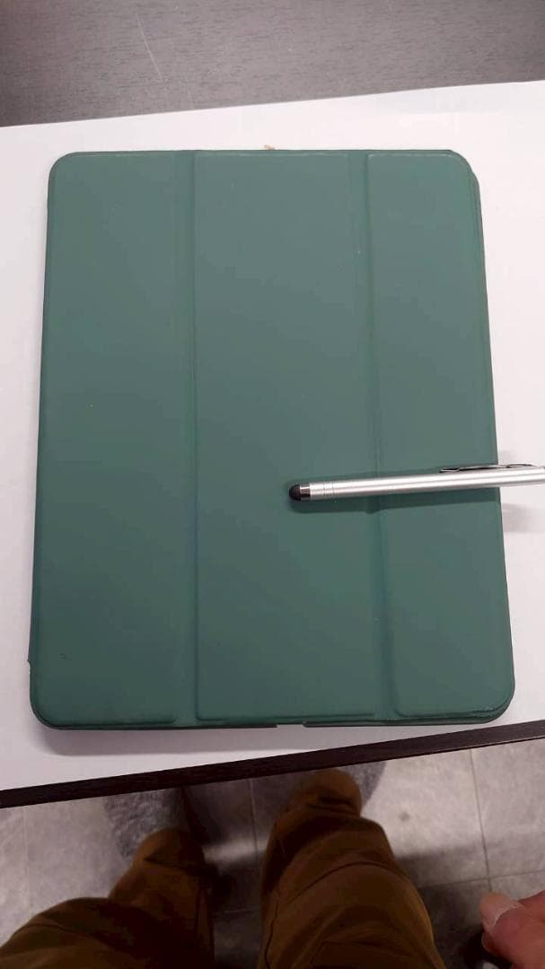 j*r様 iPad Air 第5世代 M1チップ 64GB Wi-Fiモデル A