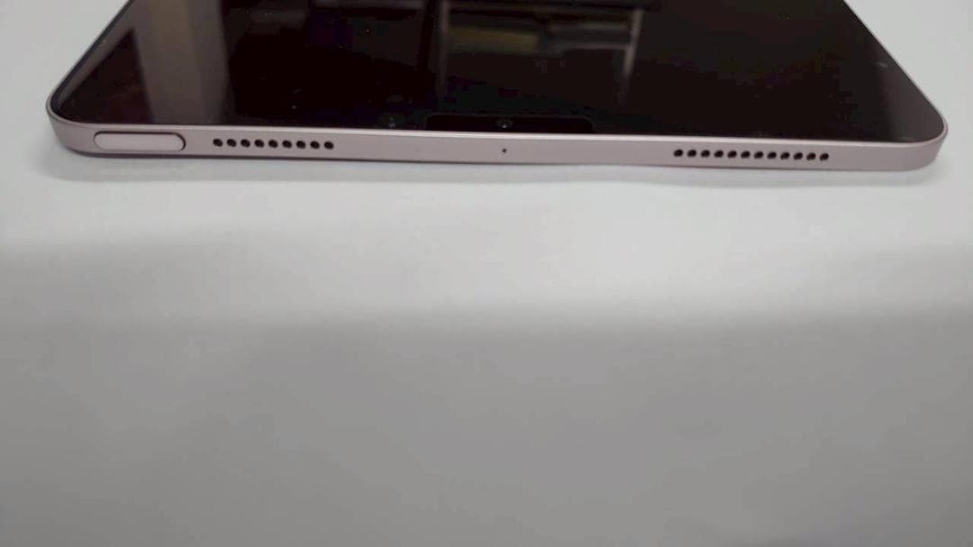 j*r様 iPad Air 第5世代 M1チップ 64GB Wi-Fiモデル A