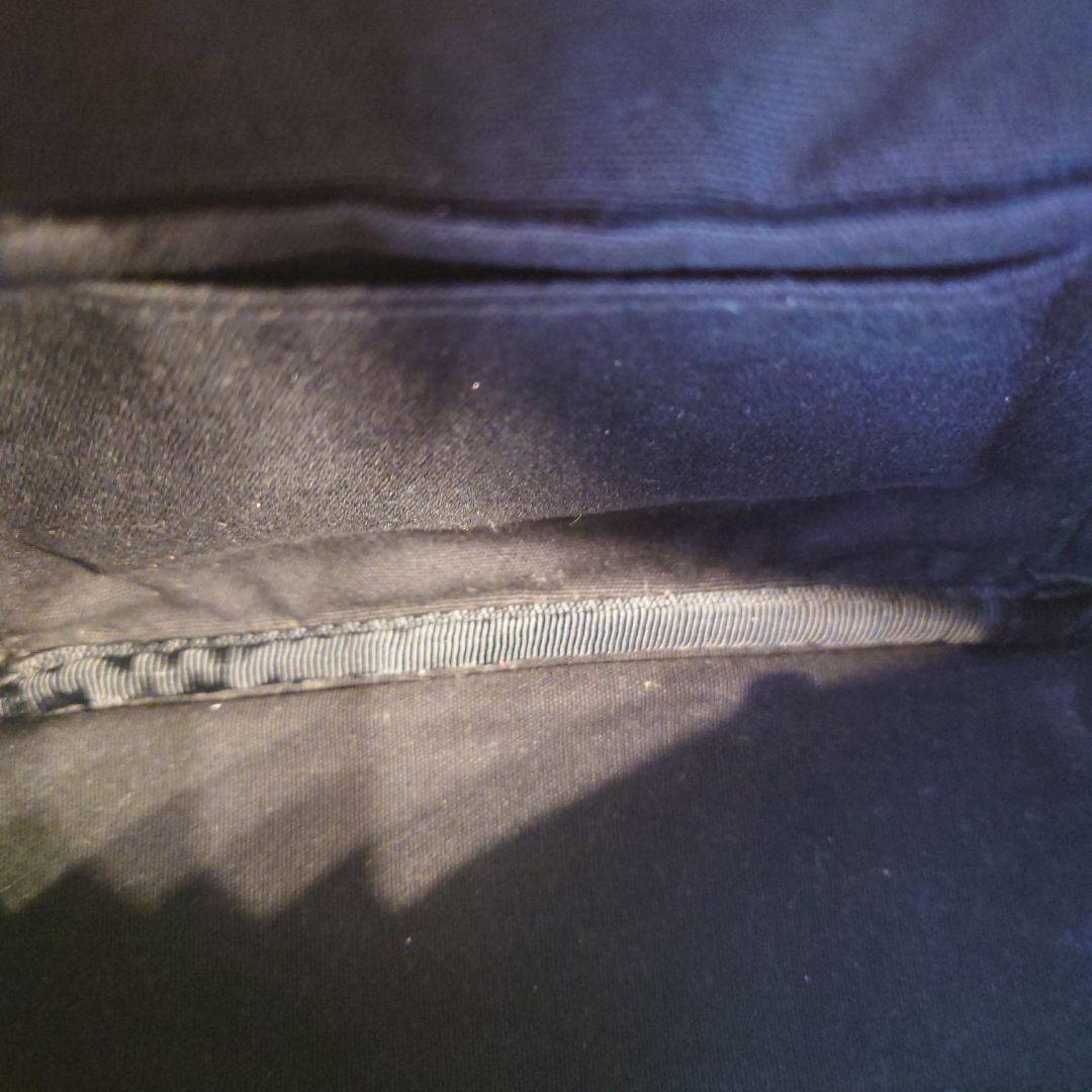 WANT LES ESSENTIELS ブラックレザーショルダーバッグ